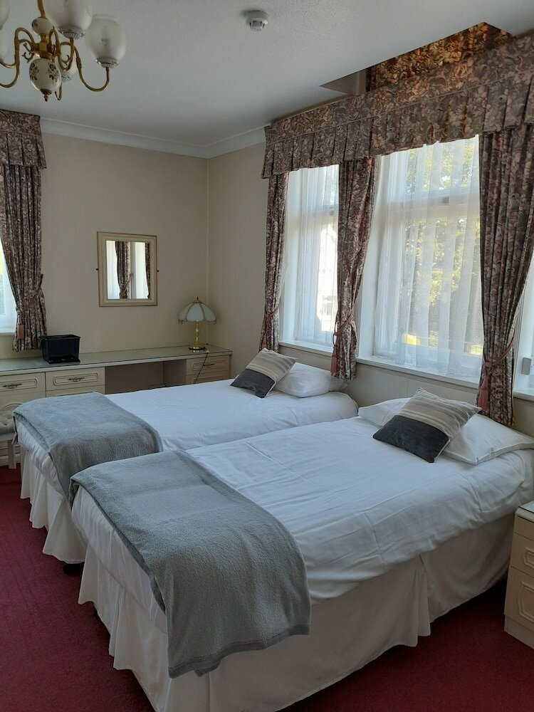 Hotel The Rising Sun, Newport, photo