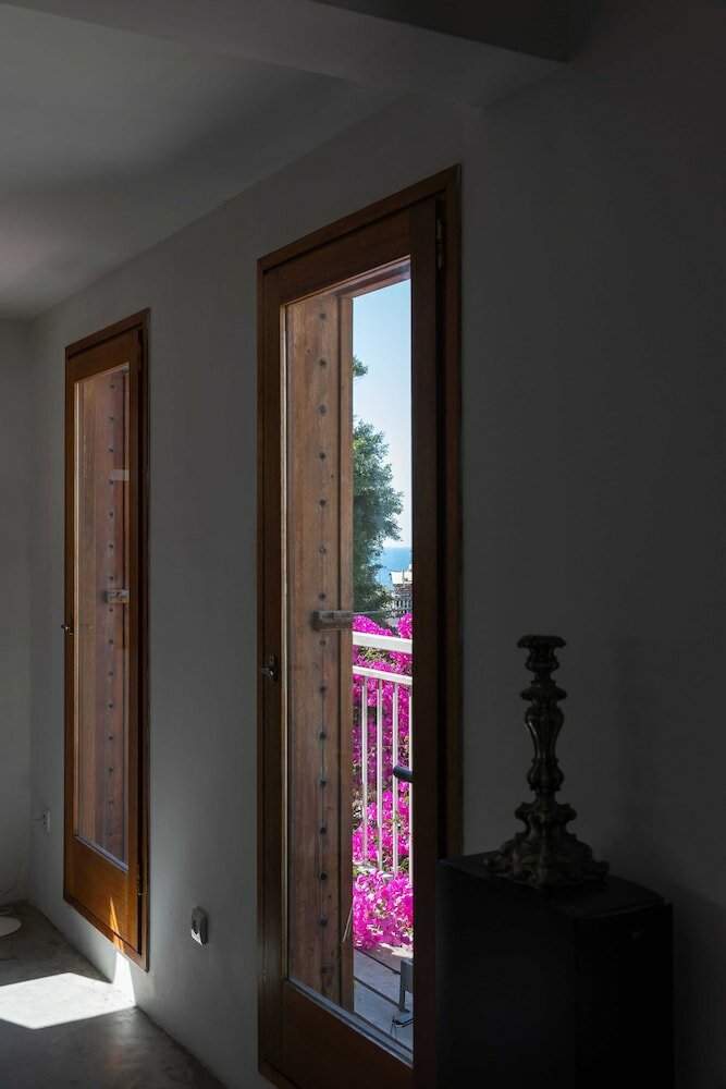 Фото Secret Garden by Tlv2rent