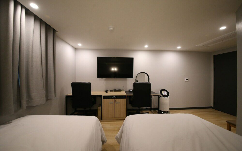 Фото Uiwang Hotel 25