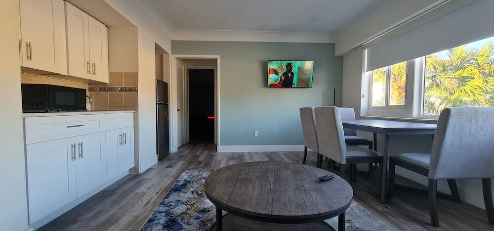 Фото Pousada Suites