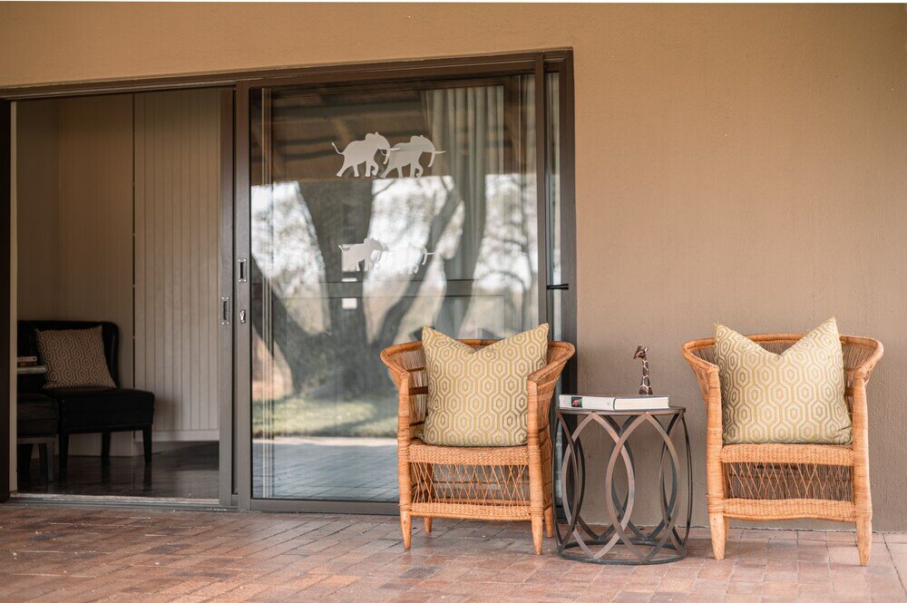 Фото Senalala Safari Lodge