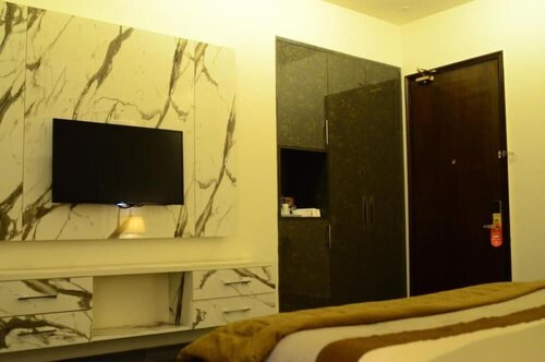 Гостиница Belmorris Hotels & Resorts в Мултане