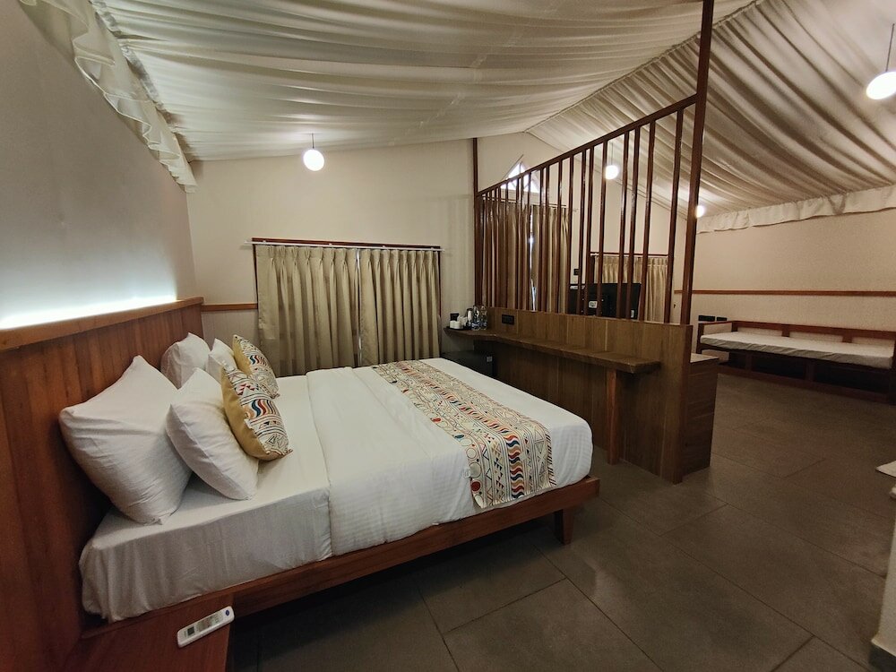 Фото Nirvana Resort and Restaurant