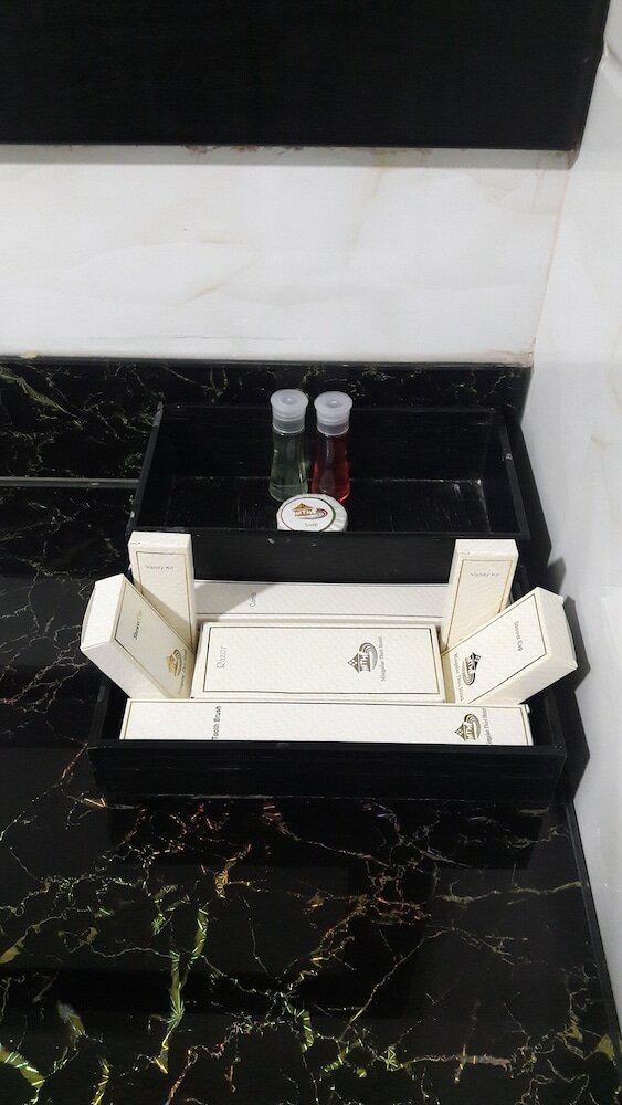 Фото Mingalar Thiri Hotel