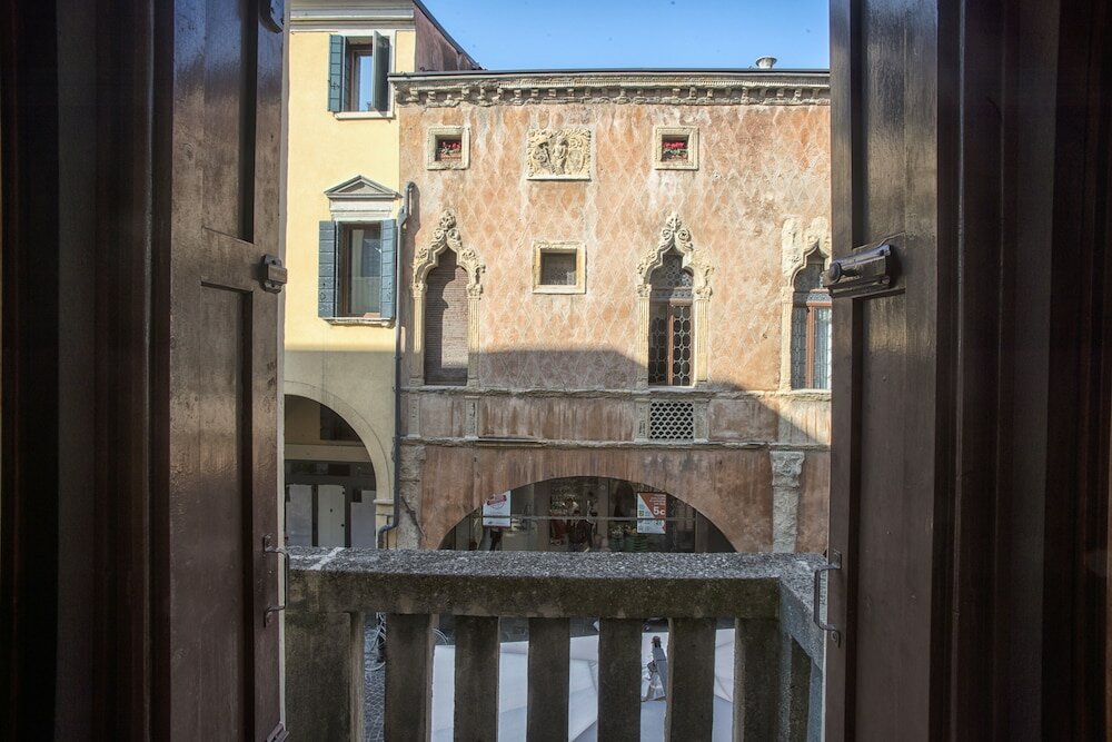 Фото Piazza dei Frutti Flat