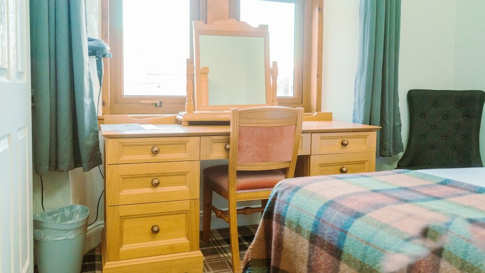 Фото West End Hotel