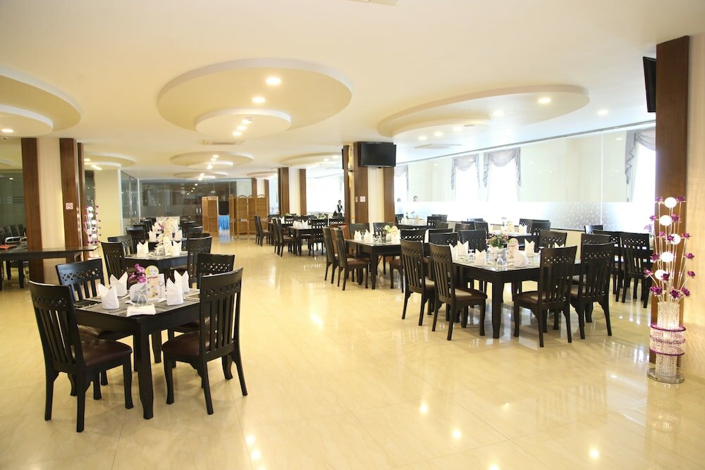 Фото Mingalar Thiri Hotel