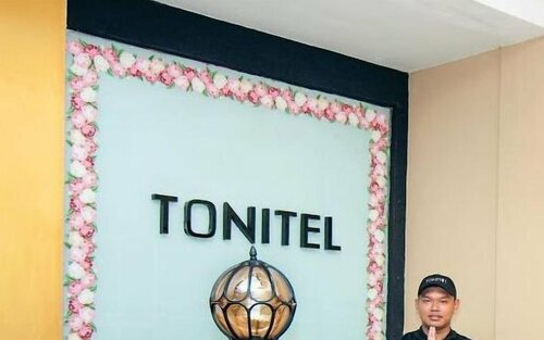Гостиница Tonitel Hotel Malioboro Yogyakarta