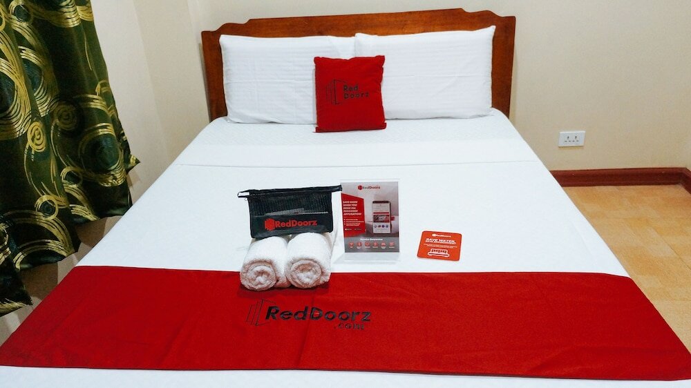 Фото RedDoorz near Talisay District Hospital