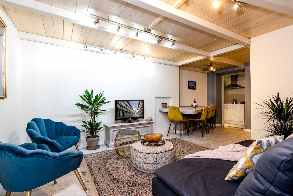 Фото New Opening special - Historic center - Private patio