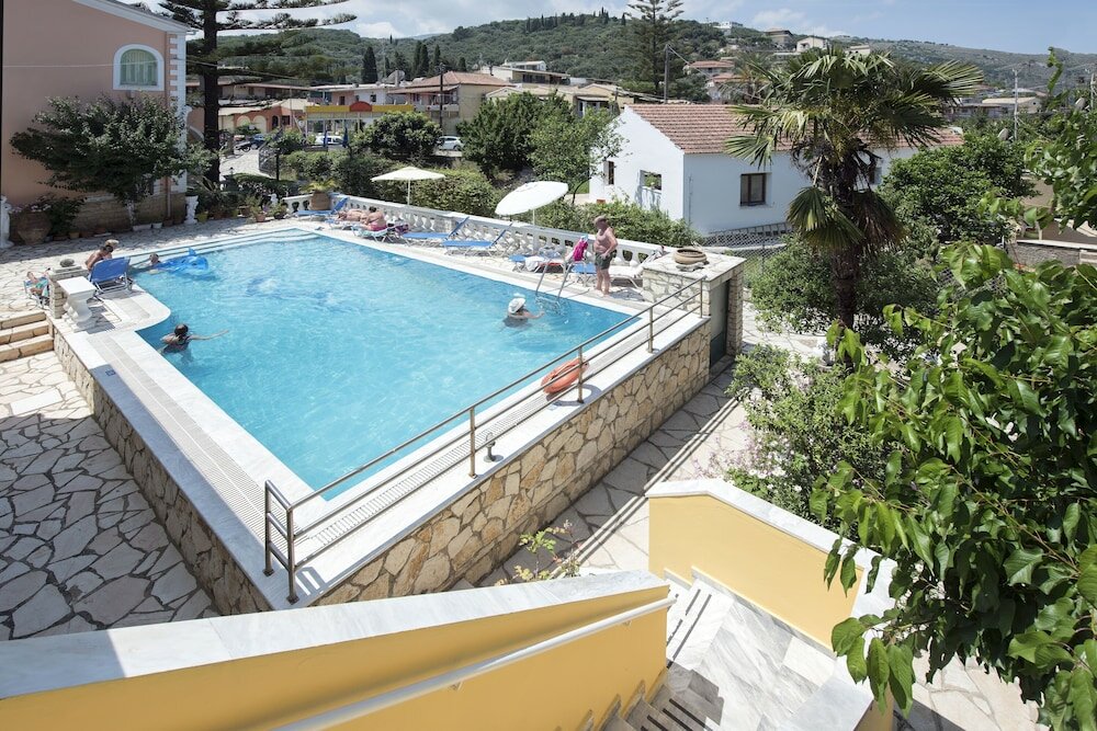 Фото Andreas Pool Complex