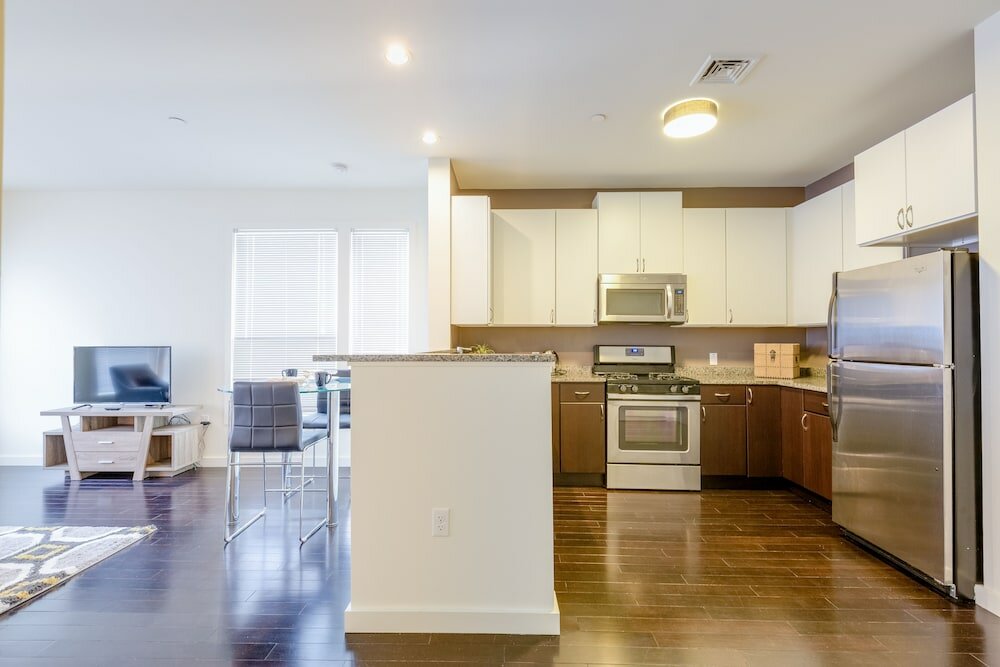 Фото Peachtree Apartments by Avalon Suites