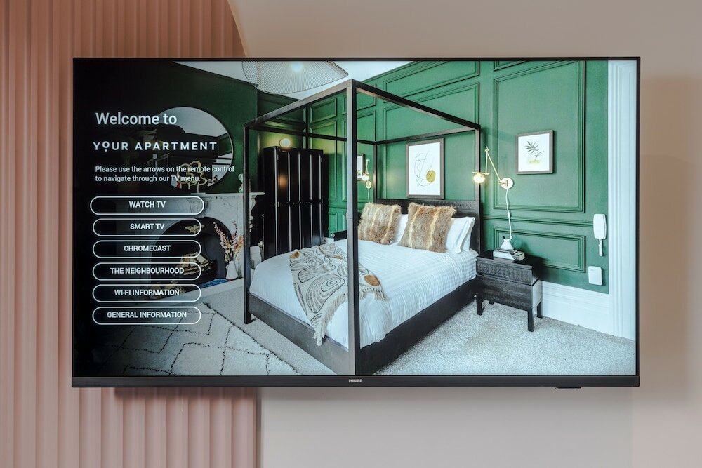 Фото Your Apartment Milton Keynes