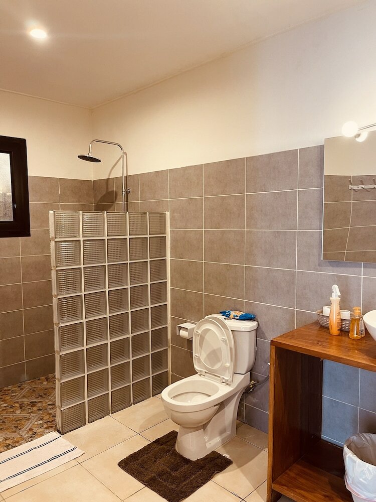 Фото Assine Magnifique Villa Avec Piscine