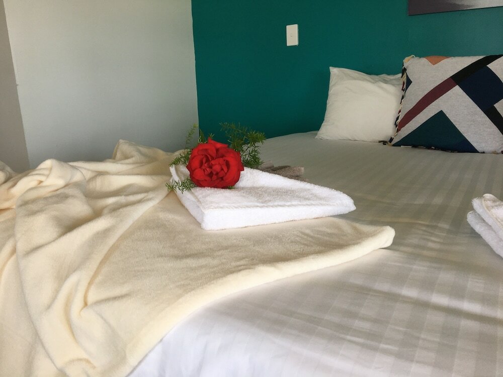 Фото Half Moon Bay Motel