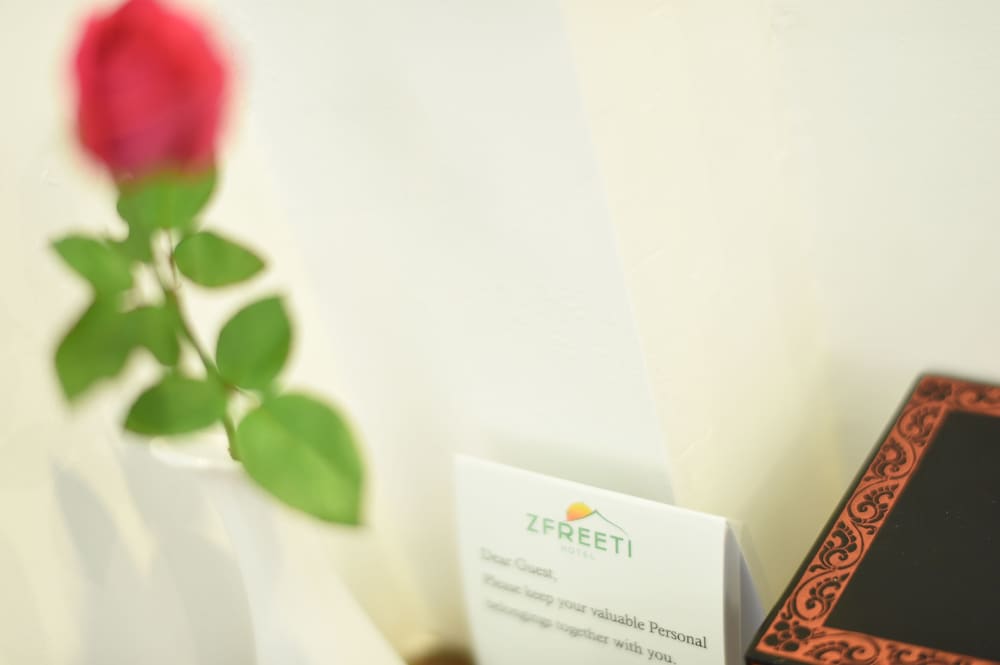 Фото Zfreeti Hotel