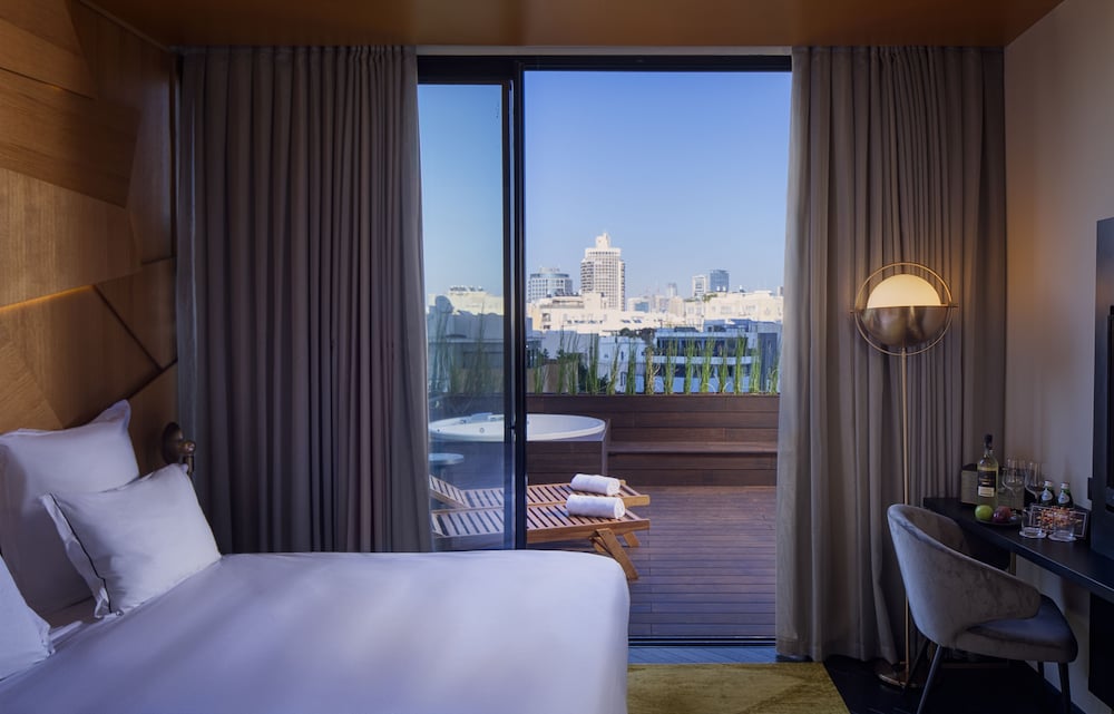 Фото Lighthouse by Brown Hotels