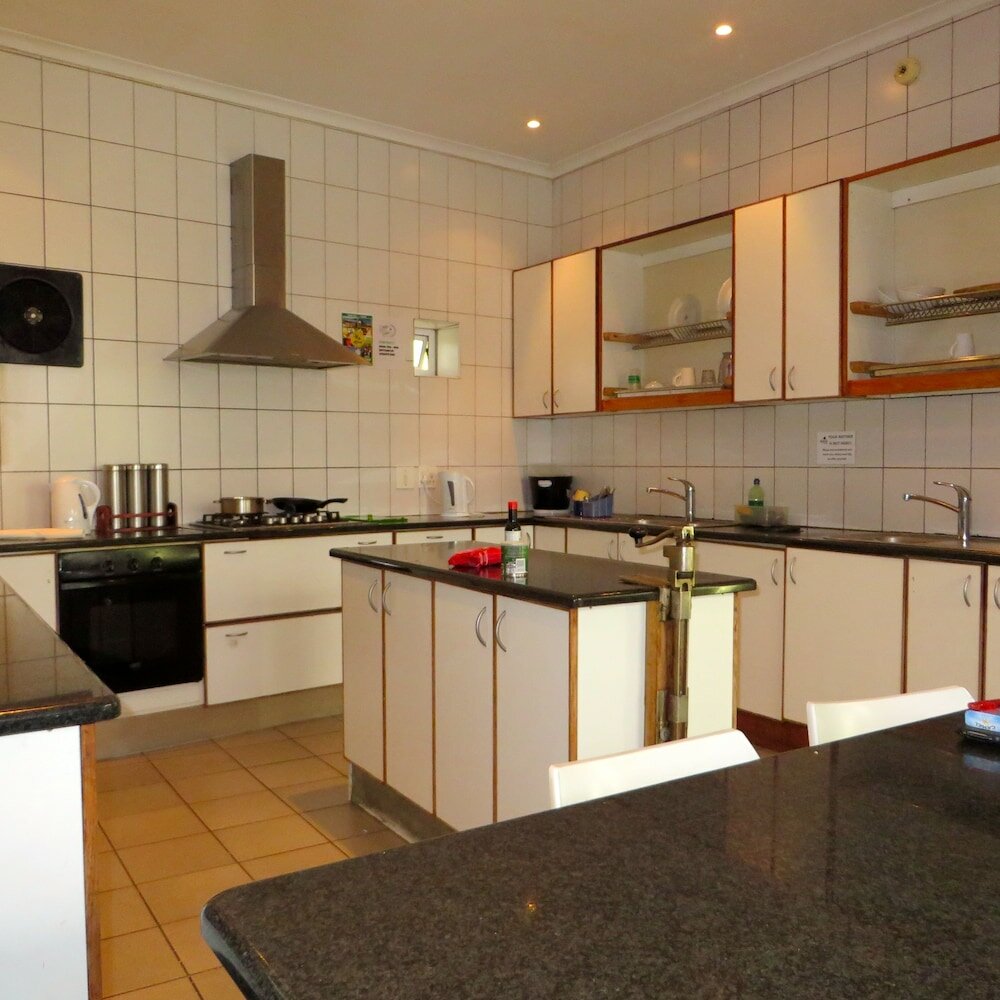 Фото Ashanti Lodge Backpackers Gardens