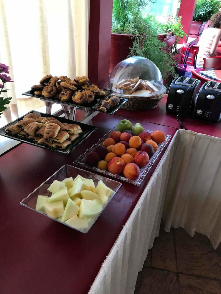 Фото Damia Hotel