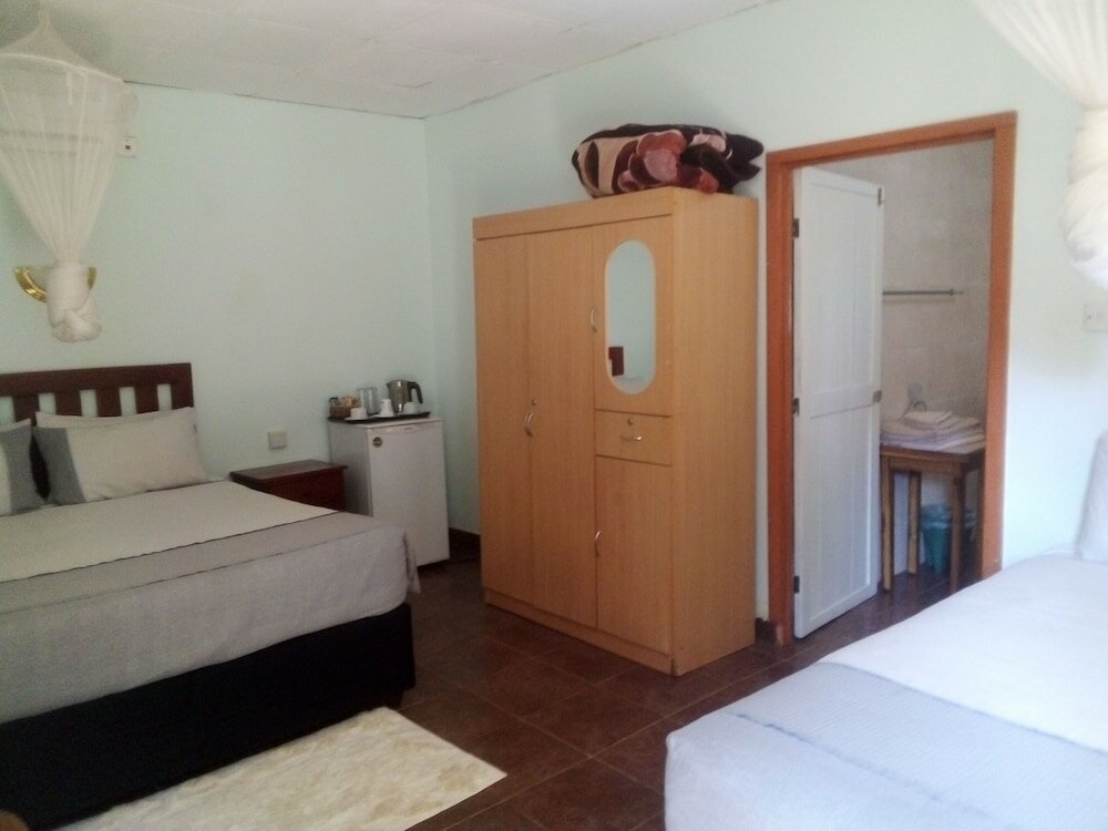 Фото Gloria's Bed and Breakfast