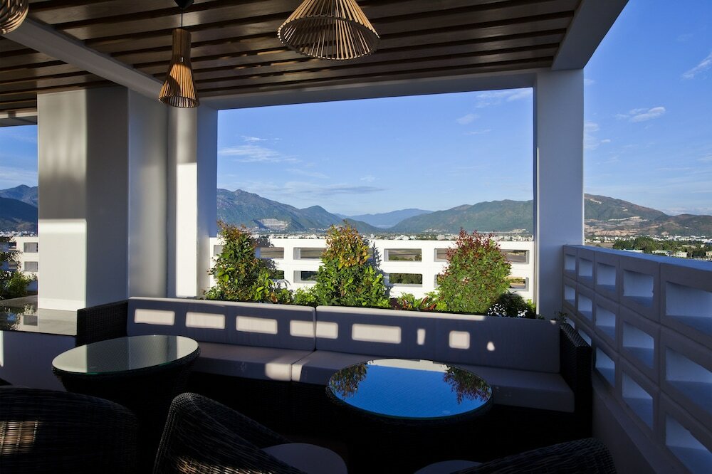 Фото Golden Holiday Hotel Nha Trang