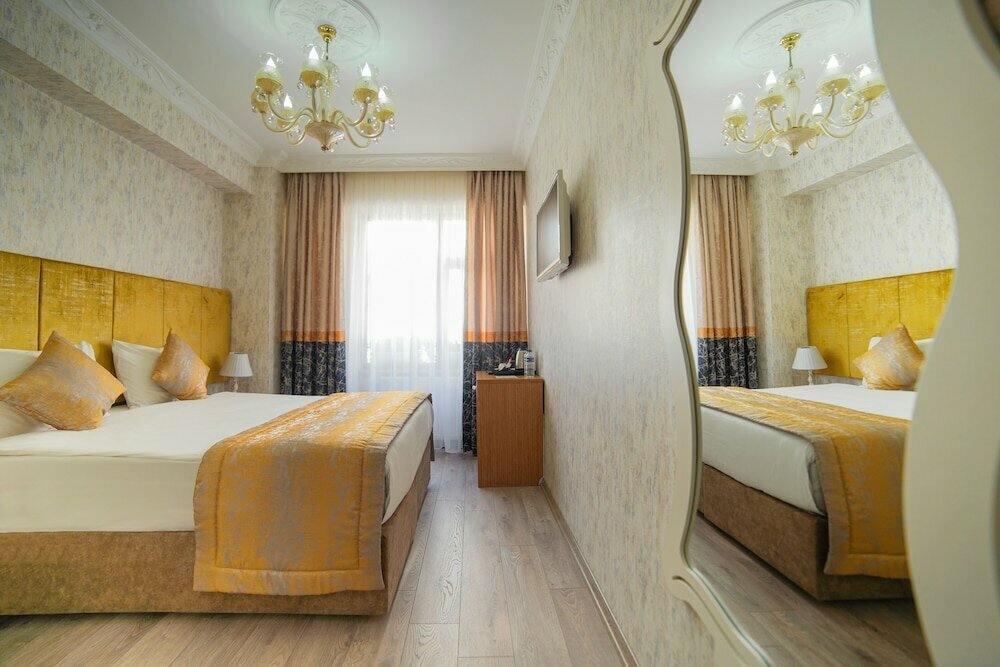 Гостиница Miran Hotel, Фатих, фото