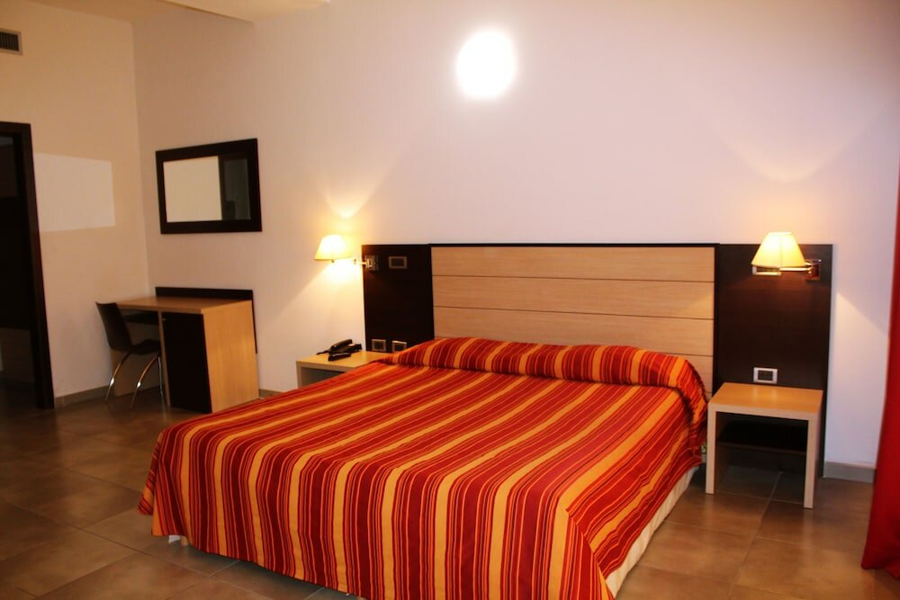 Фото Hotel Insteia