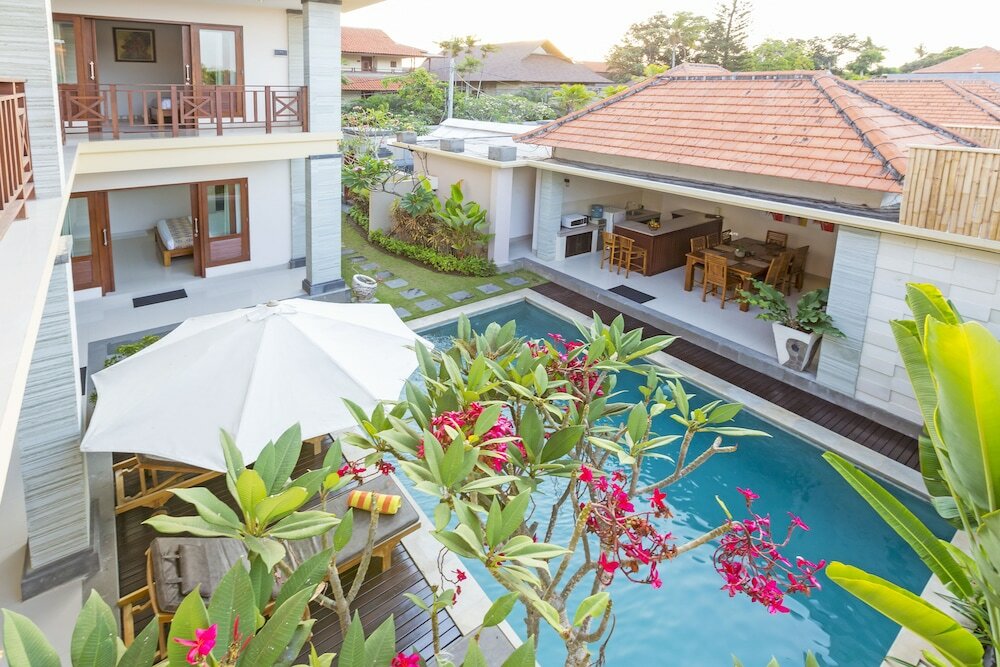 Фото Kubal Villa and Living Seminyak