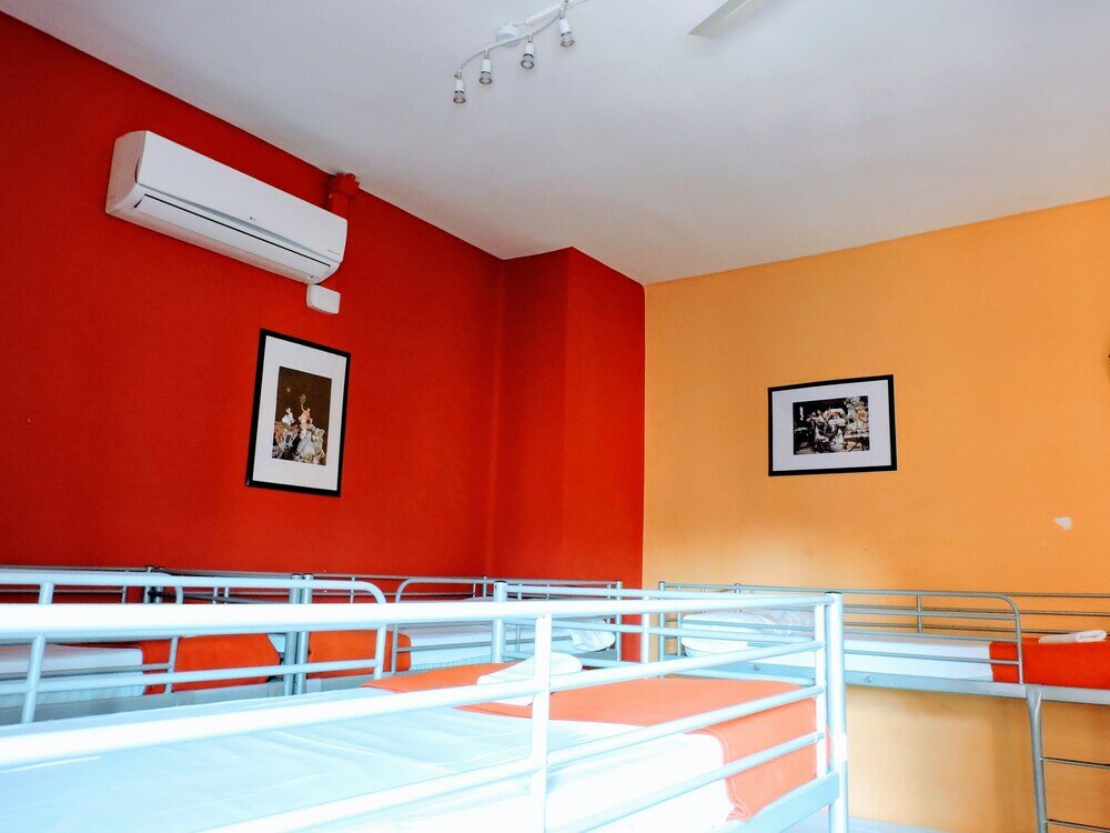 Фото Hôme Backpackers Hostel Valencia