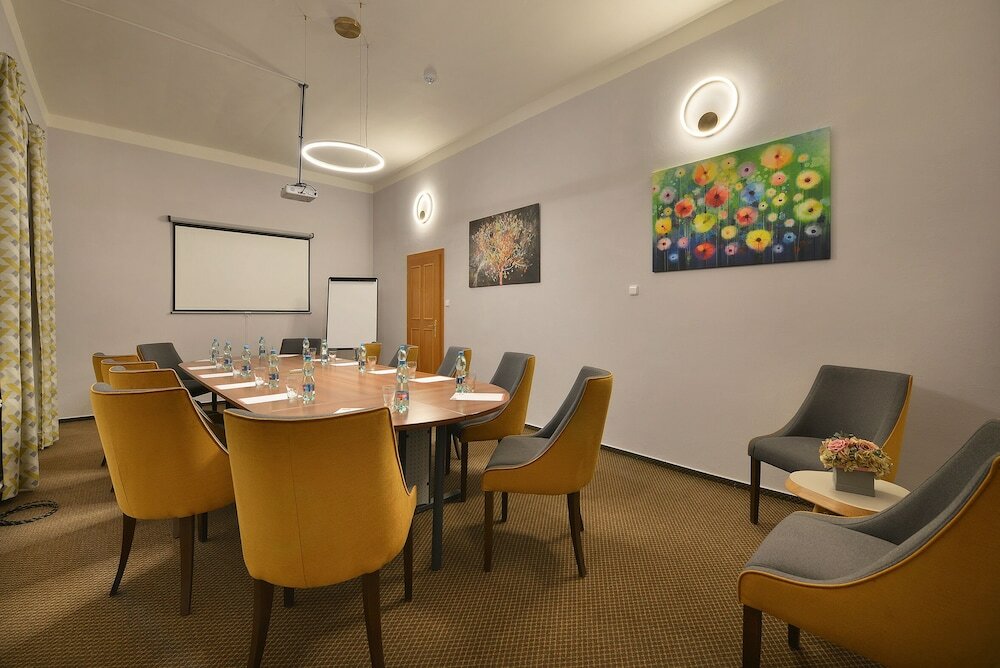 Фото Maximilian Lifestyle Resort