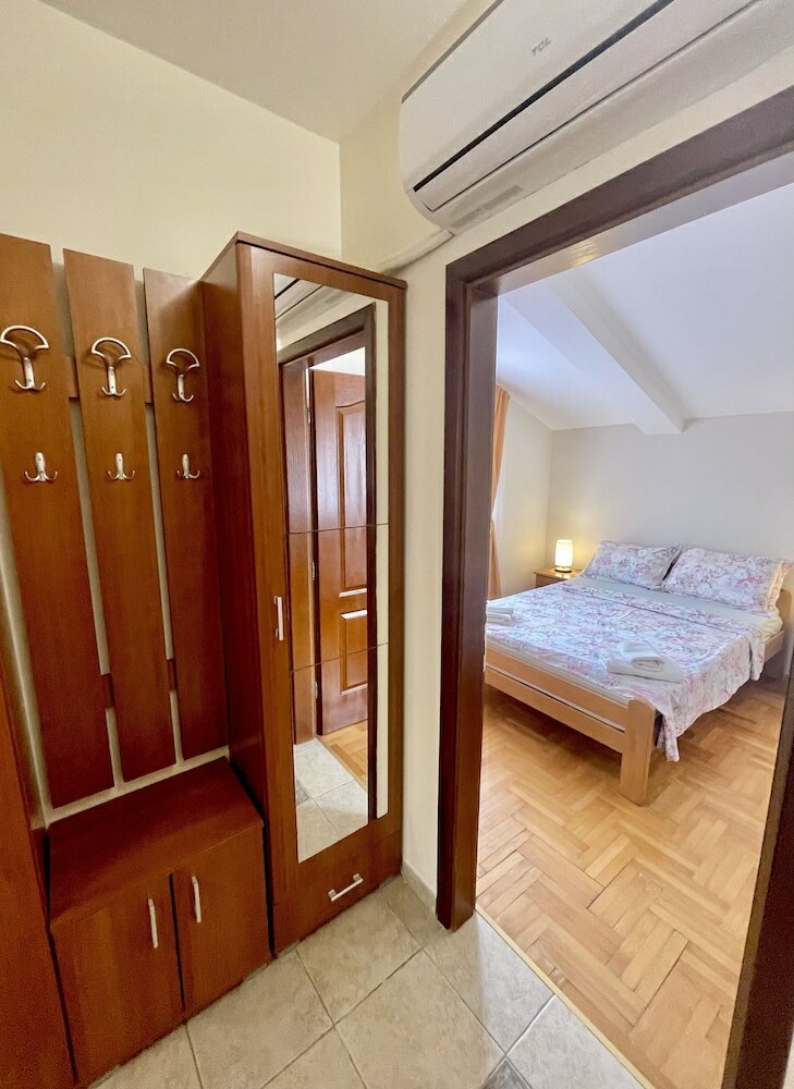 Фото Apartments Elena