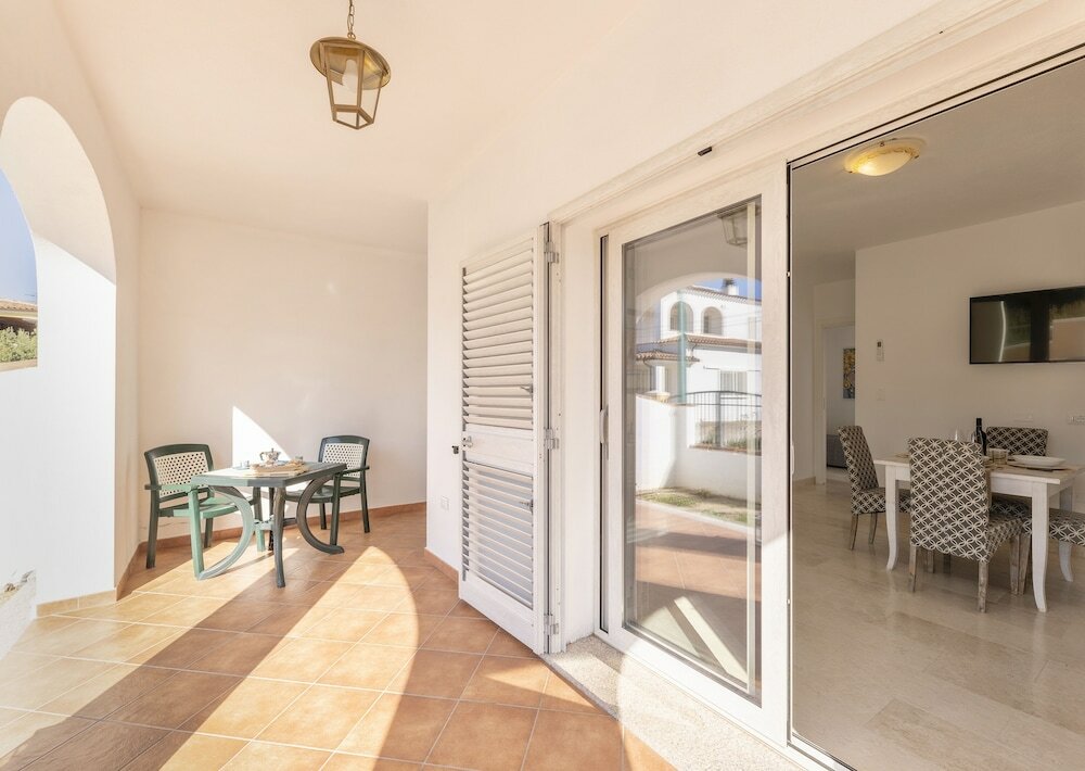 Фото Appartamenti con Wifi e A. C a Orosei