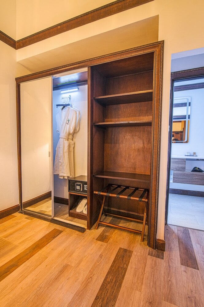 Фото Sago Palm Hotel