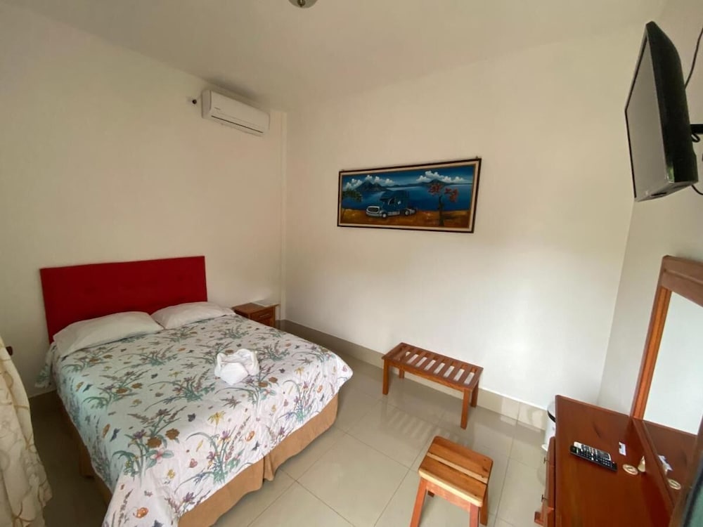 Фото Hotel y Restaurante Las Adas y Estrellas