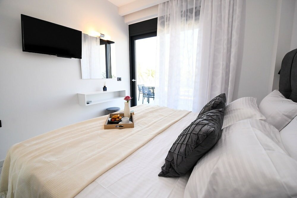 Фото Sun White Villa