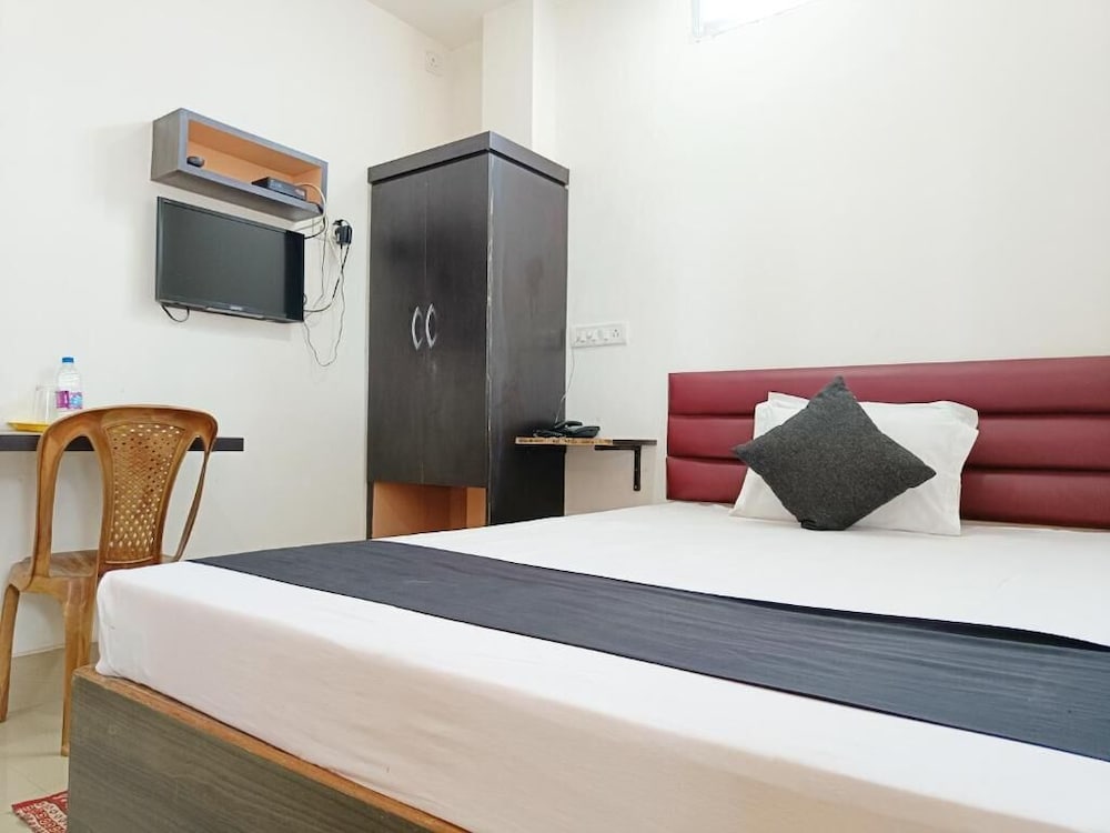 Фото Hotel Executive Inn