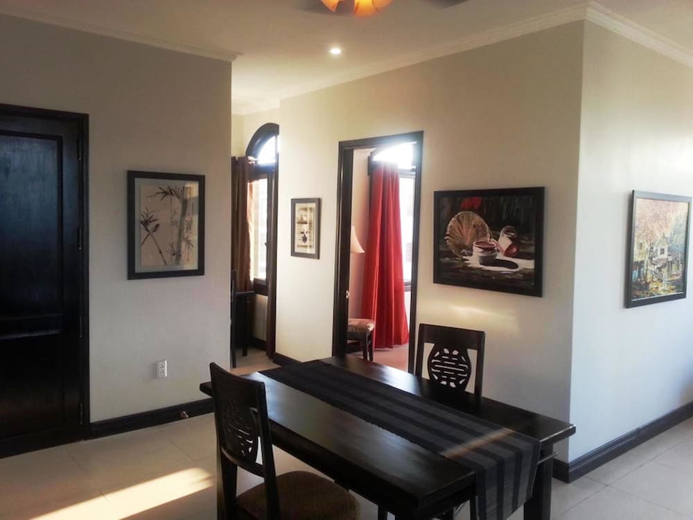 Фото Hamilton Oceanview Villa