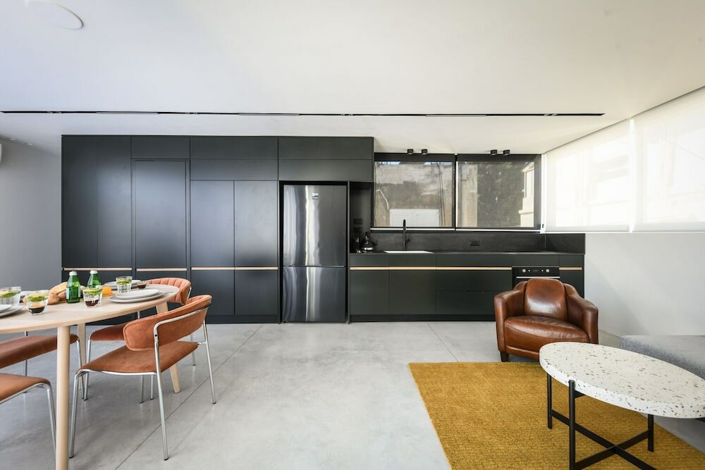 Фото Vibrant and Modern Apartment in Tel Aviv