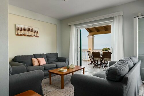 Гостиница Four-Bedroom Villa Alexandros by Konnect, Private Pool & SeaView
