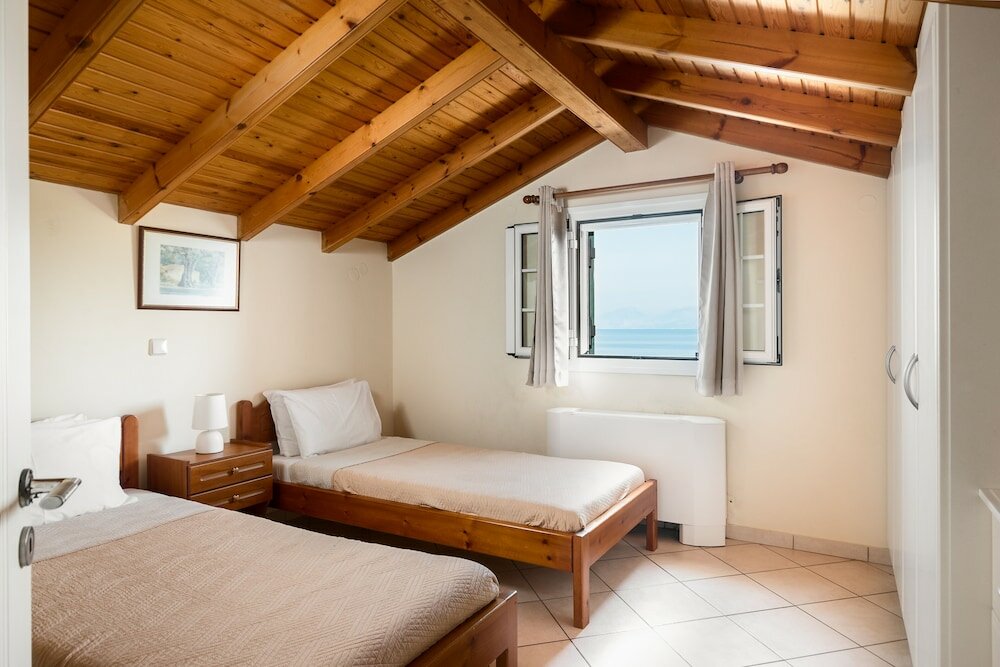 Фото Four-Bedroom Villa Alexandros by Konnect, Private Pool & SeaView