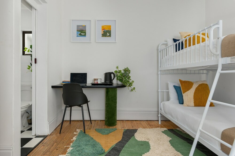 Фото Neighbourgood Hill