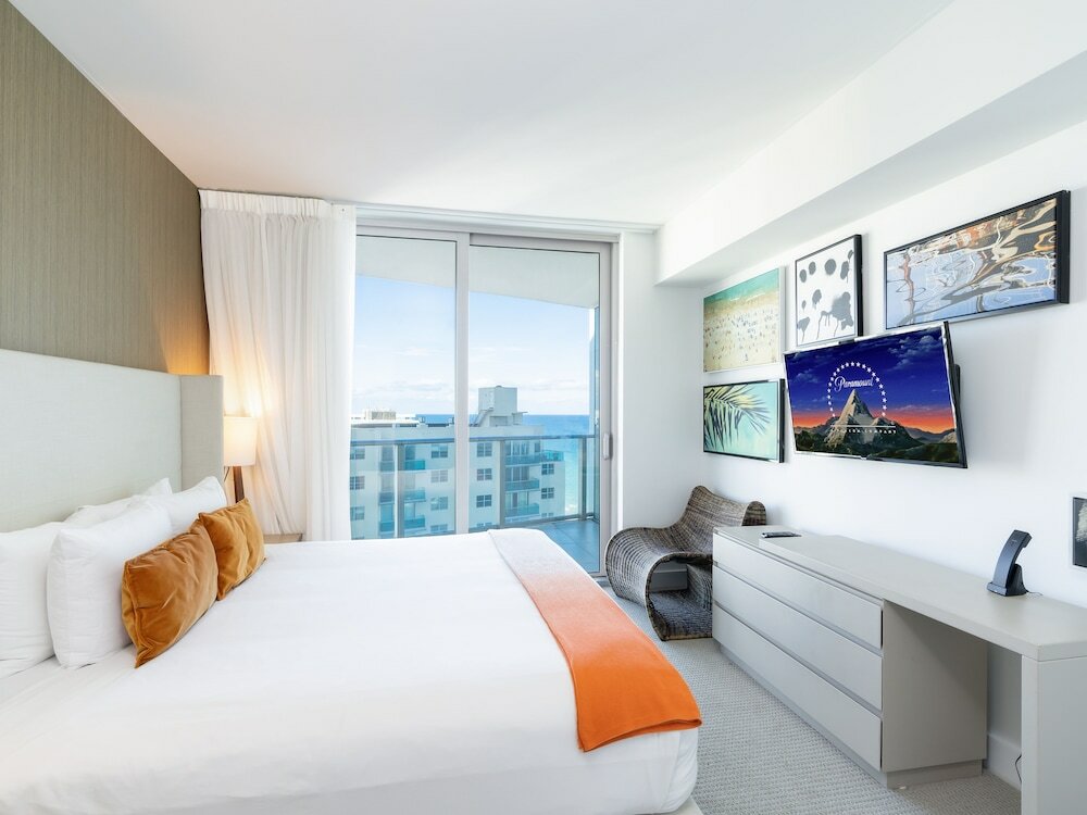 Фото Beachfront Condos at HR by Cielo Stays