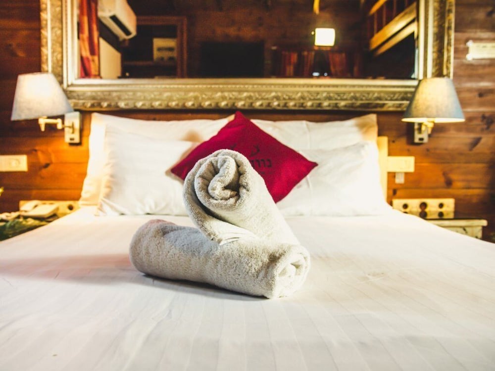 Фото Neve Bar boutique hotel in the village