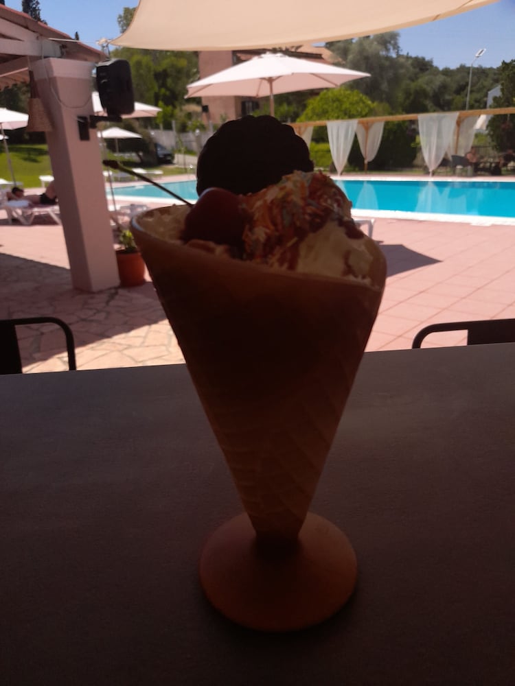 Фото Euphoria Complex 2