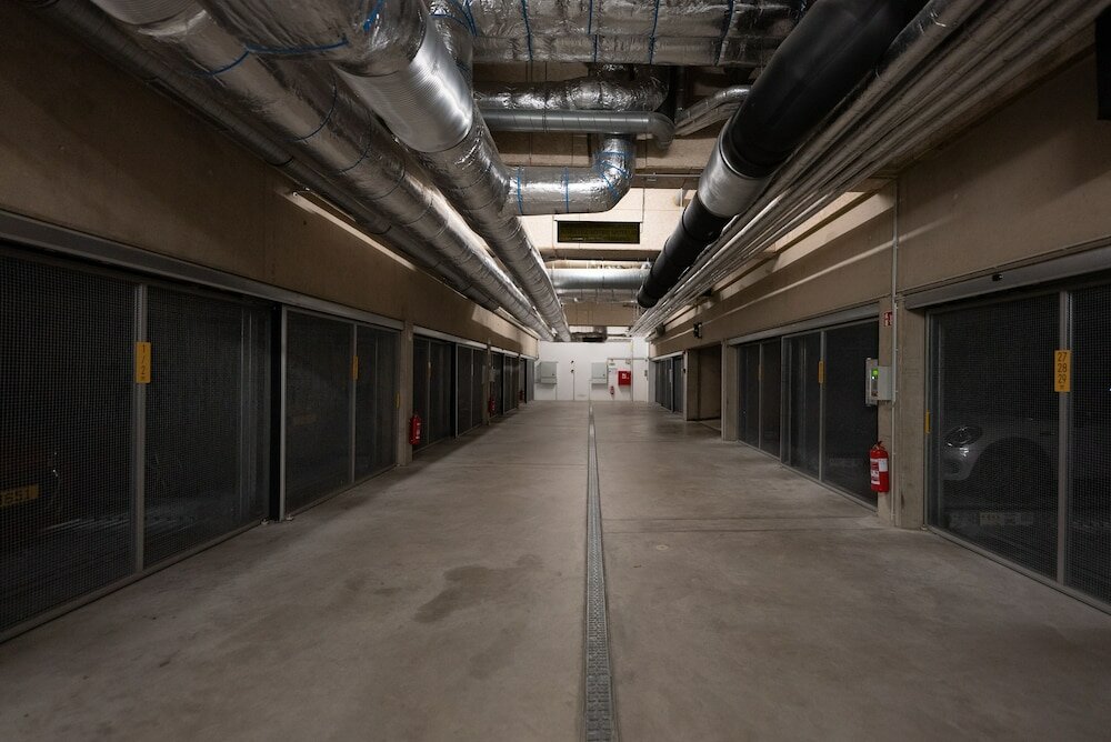 Фото New high-end 2 Br Penthouse w Balcony