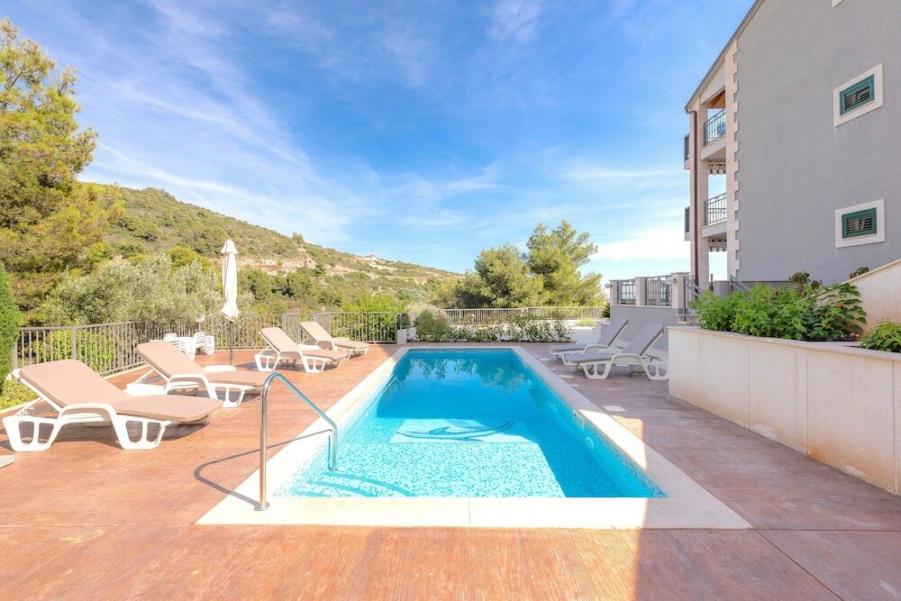 Фото Apartments Maslina