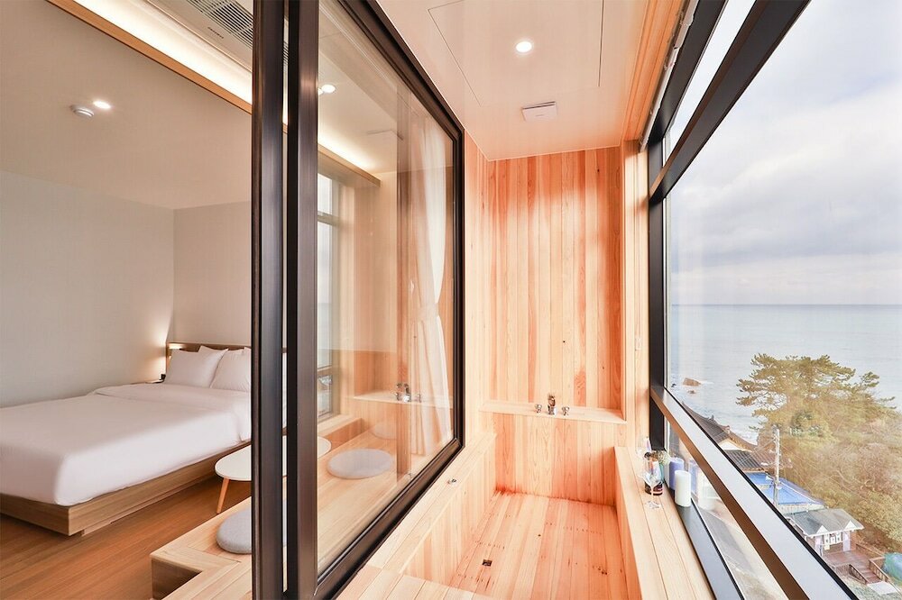 Фото The Van Hotel Ulsan