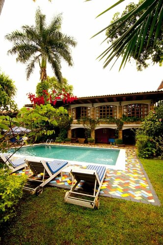 Гостиница Hôtel Clos des Limbas в Бужумбуре