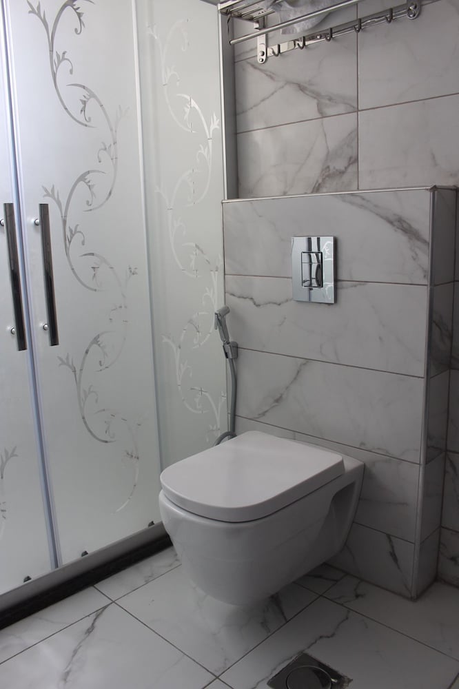 Фото Holiday Season Hotel