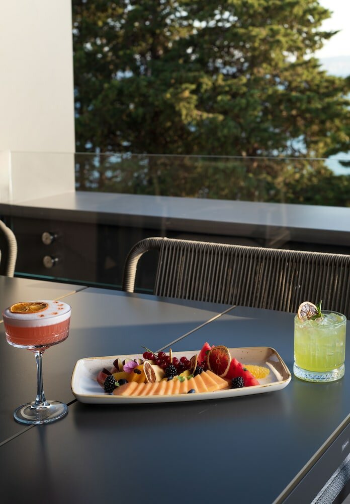 Фото La Vista Suites